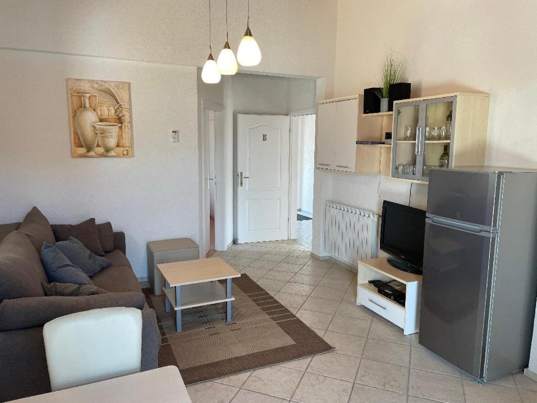 Apartment Gordana Vir Exterior foto